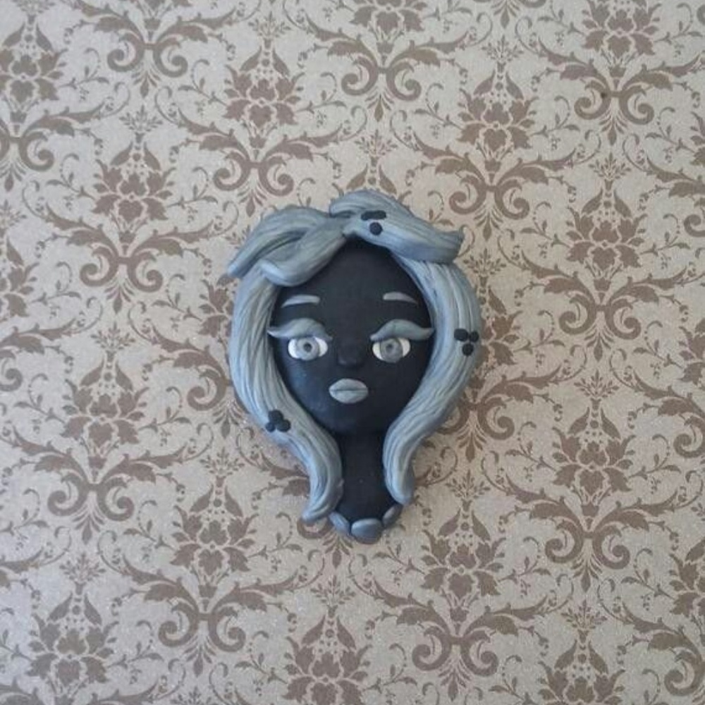 Silver Black Style Girl Brooch Pin